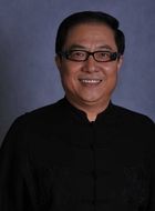 华子父(崔志刚饰演)